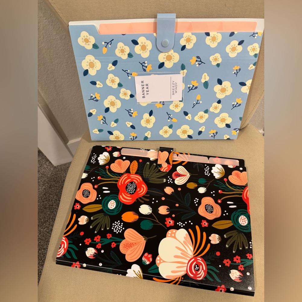 NWOT Expanding file folders-2